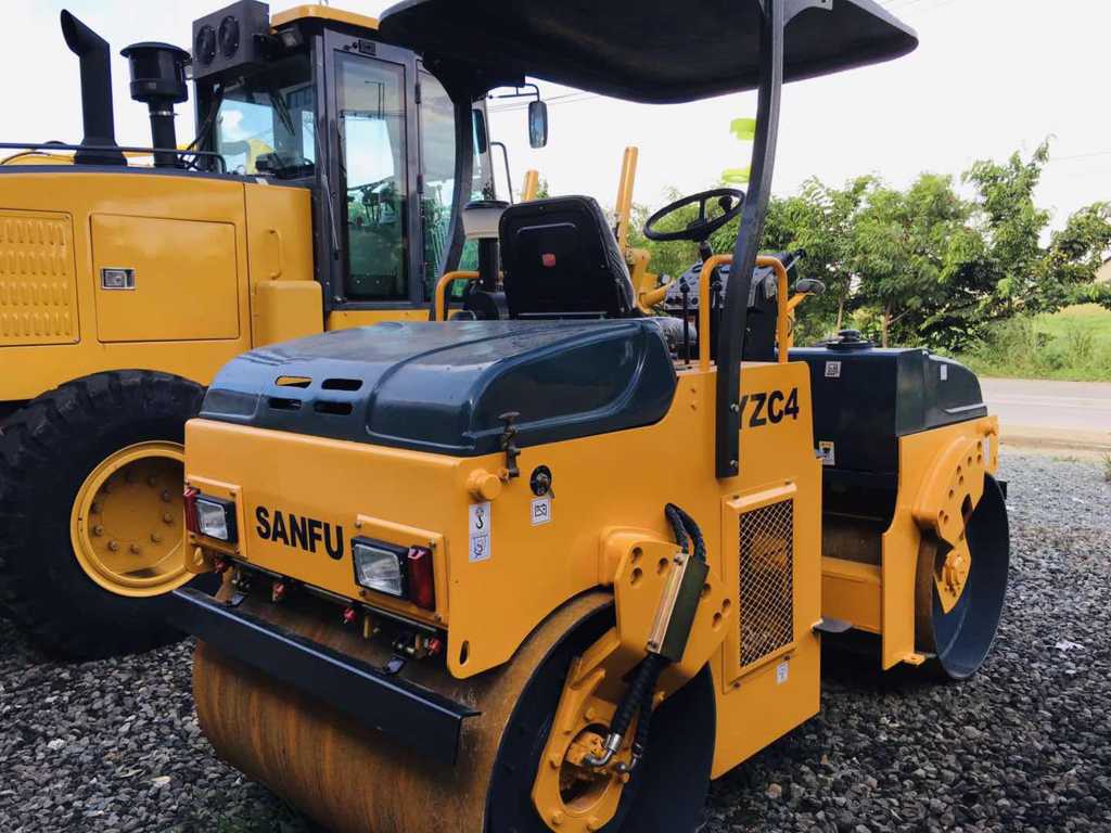 Heavy Equipment VR4 YCZ4